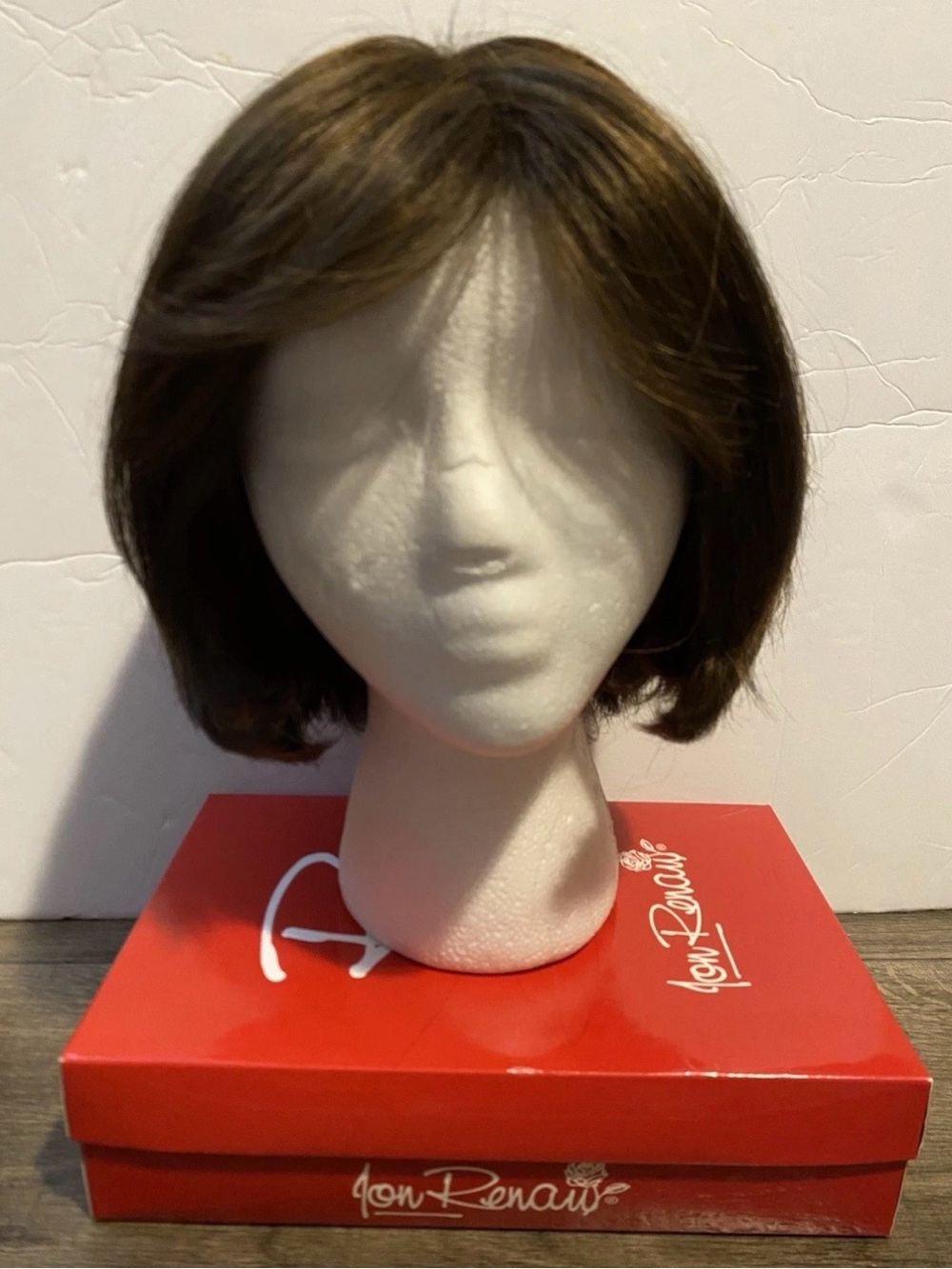 Vintage Jon Renau Nature Blend Synthetic Bob Wig Medium Brown Basic Cap